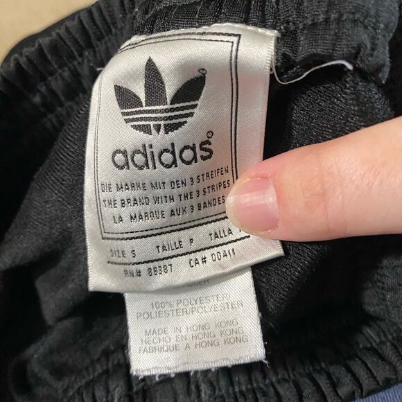 Adidas Trefoil Logo Shorts - Picture 2 of 3